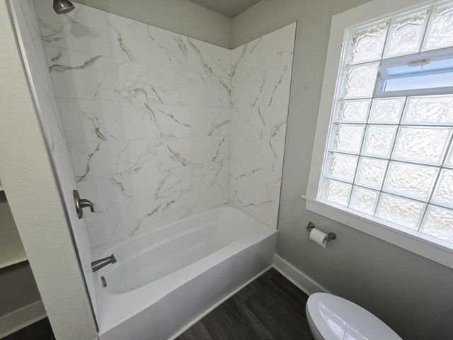 3713 N 15th STREET, Milwaukee, WI 53206