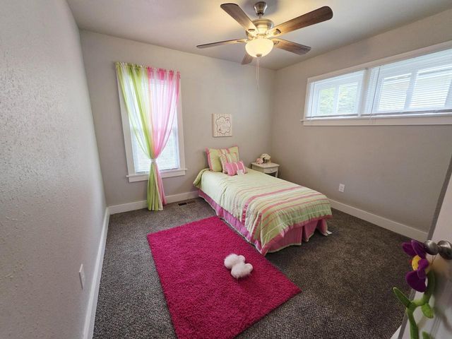 3713 N 15th STREET, Milwaukee, WI 53206