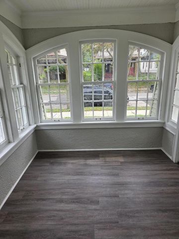 3713 N 15th STREET, Milwaukee, WI 53206