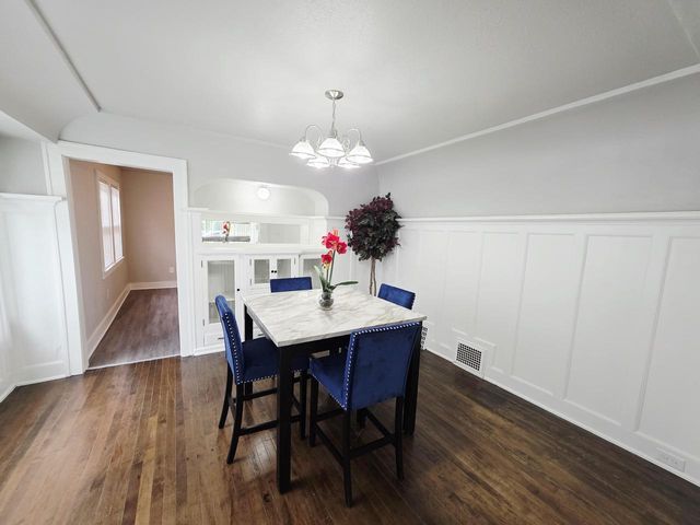 3713 N 15th STREET, Milwaukee, WI 53206