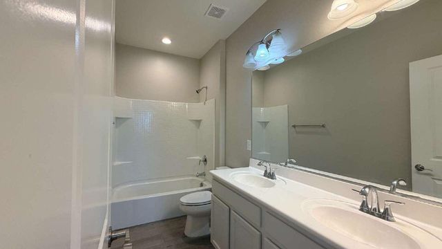 612 E Hazelnut Lane, San Tan Valley, AZ 85140