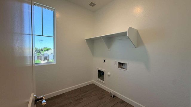 612 E Hazelnut Lane, San Tan Valley, AZ 85140