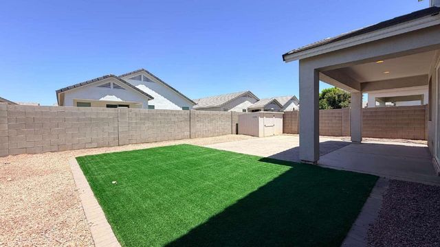 612 E Hazelnut Lane, San Tan Valley, AZ 85140