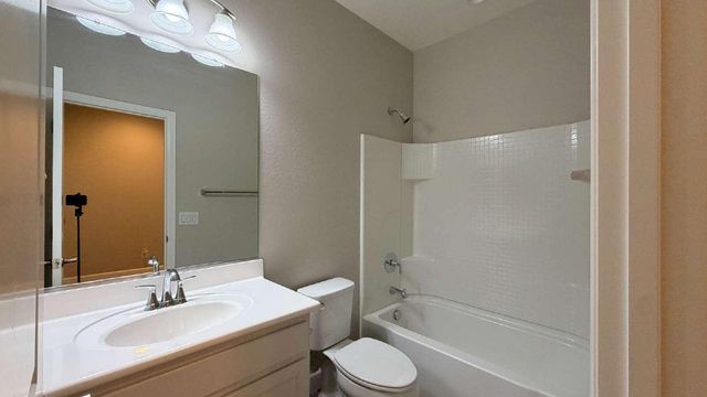 612 E Hazelnut Lane, San Tan Valley, AZ 85140