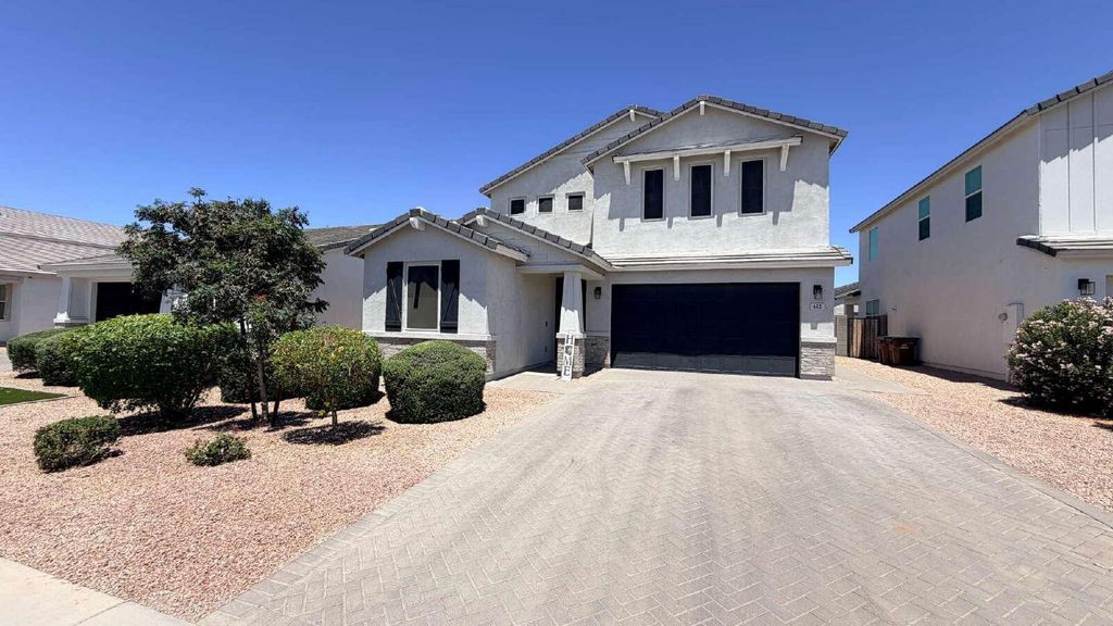 612 E Hazelnut Lane, San Tan Valley, AZ 85140