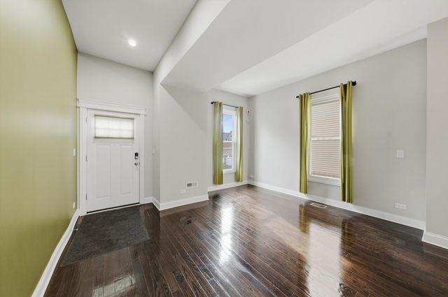 4009 S Vincennes Avenue, Chicago, IL 60653