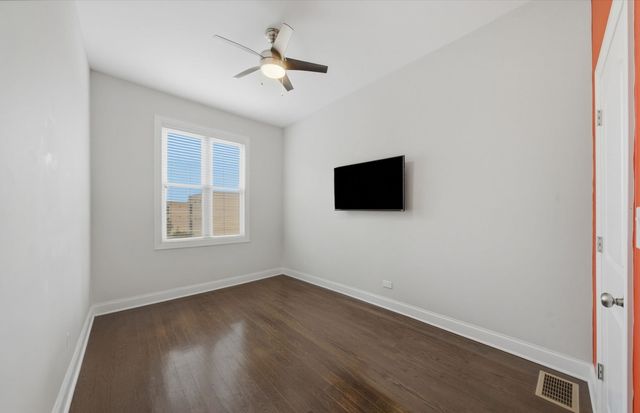 4009 S Vincennes Avenue, Chicago, IL 60653