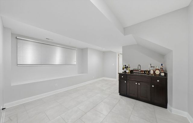 4009 S Vincennes Avenue, Chicago, IL 60653