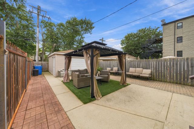 4009 S Vincennes Avenue, Chicago, IL 60653