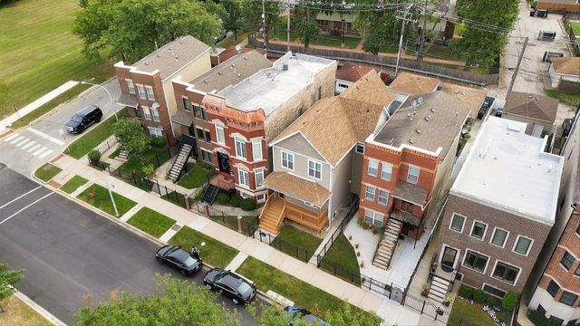 4009 S Vincennes Avenue, Chicago, IL 60653