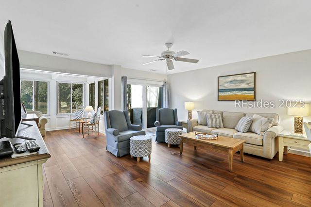 17 Lawton Dr Apt 170, Hilton Head Island, SC 29928