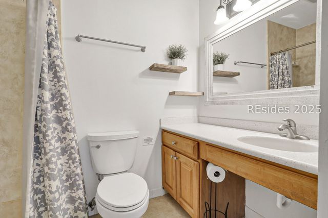 17 Lawton Dr Apt 170, Hilton Head Island, SC 29928