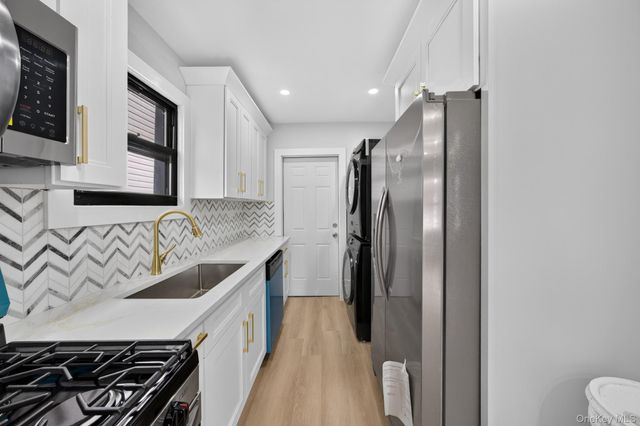 777 E 225th Street, Bronx, NY 10466