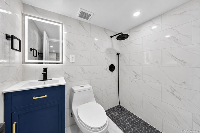 777 E 225th Street, Bronx, NY 10466