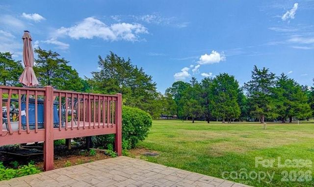 8215 Circle Tree Lane, Charlotte, NC 28277