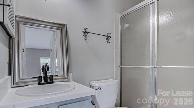 8215 Circle Tree Lane, Charlotte, NC 28277