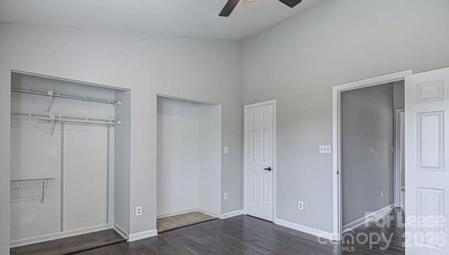 8215 Circle Tree Lane, Charlotte, NC 28277