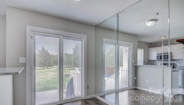 8215 Circle Tree Lane, Charlotte, NC 28277