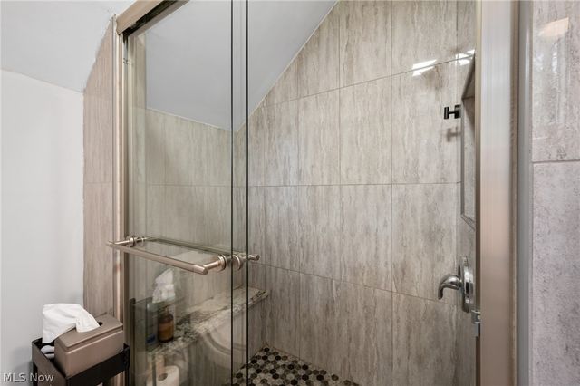 26230 Elinore Avenue, Euclid, OH 44132