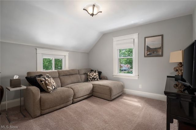 26230 Elinore Avenue, Euclid, OH 44132