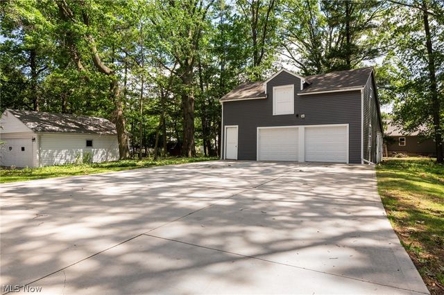 26230 Elinore Avenue, Euclid, OH 44132