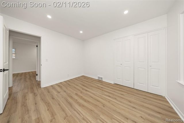 6850 White Pine Drive, Bloomfield Hills, MI 48301