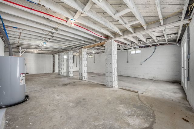 418 S McCrary St, Woodbury, TN 37190