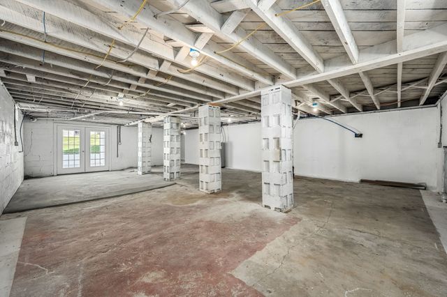 418 S McCrary St, Woodbury, TN 37190