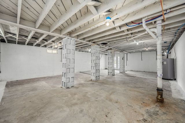 418 S McCrary St, Woodbury, TN 37190