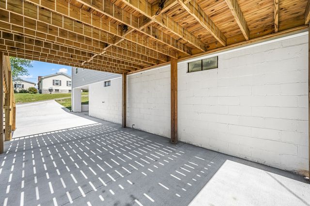 418 S McCrary St, Woodbury, TN 37190