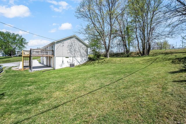 418 S McCrary St, Woodbury, TN 37190