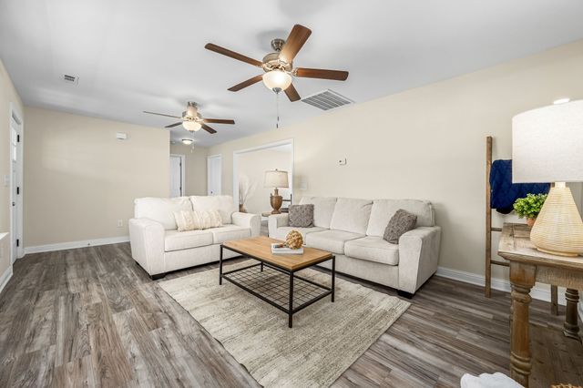 418 S McCrary St, Woodbury, TN 37190