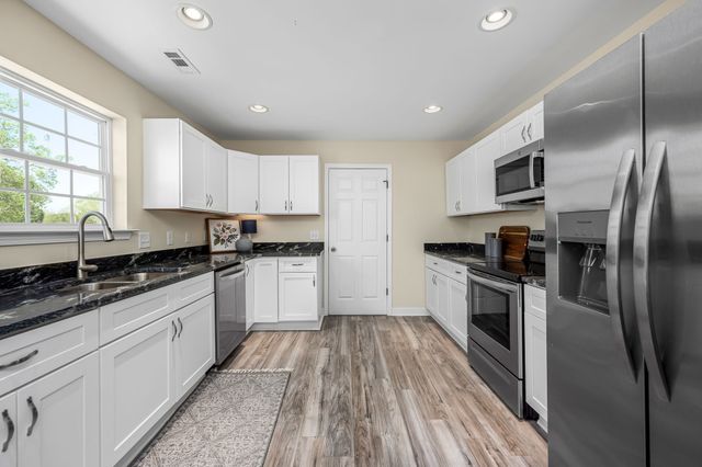 418 S McCrary St, Woodbury, TN 37190