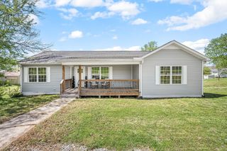 418 S McCrary St, Woodbury, TN 37190