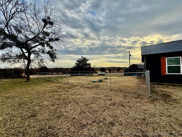 989 Sequoyah Drive, Eufaula, OK 74432