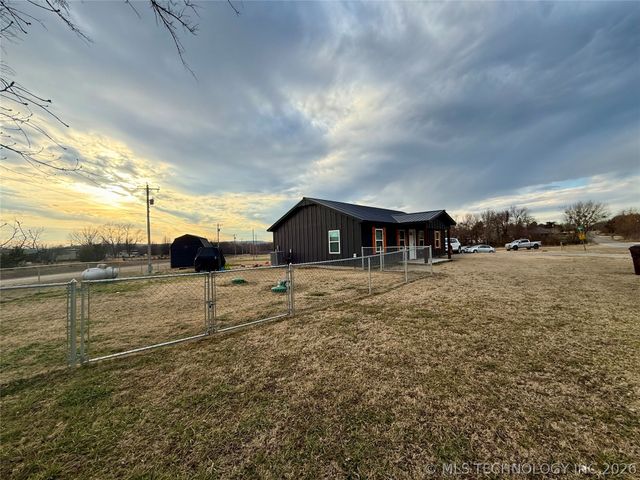 989 Sequoyah Drive, Eufaula, OK 74432