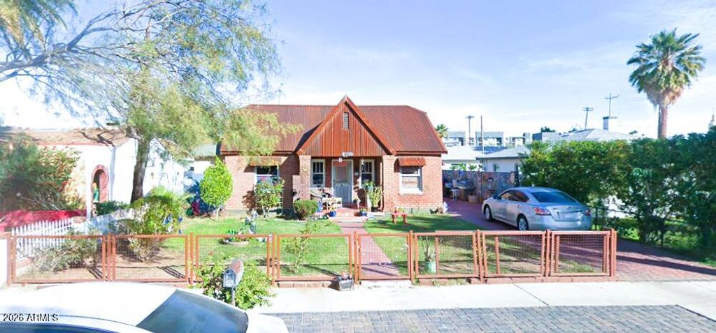 1634 E CULVER Street, Phoenix, AZ 85006