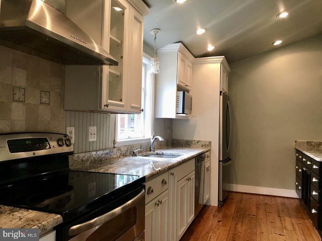 216 WIRT ST NW, Leesburg, VA 20176