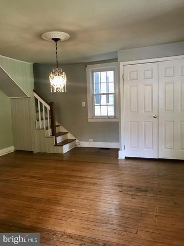 216 WIRT ST NW, Leesburg, VA 20176