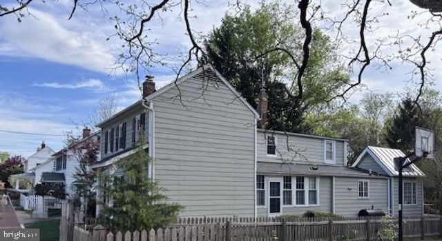 216 WIRT ST NW, Leesburg, VA 20176