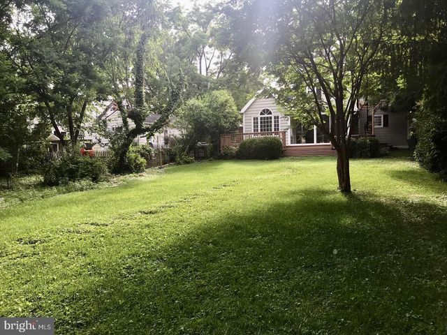 216 WIRT ST NW, Leesburg, VA 20176