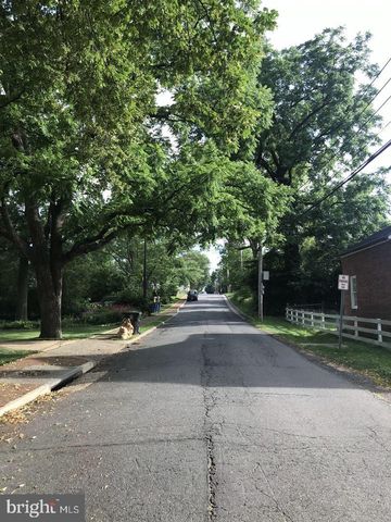216 WIRT ST NW, Leesburg, VA 20176