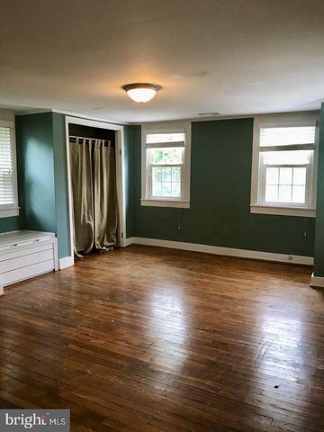 216 WIRT ST NW, Leesburg, VA 20176