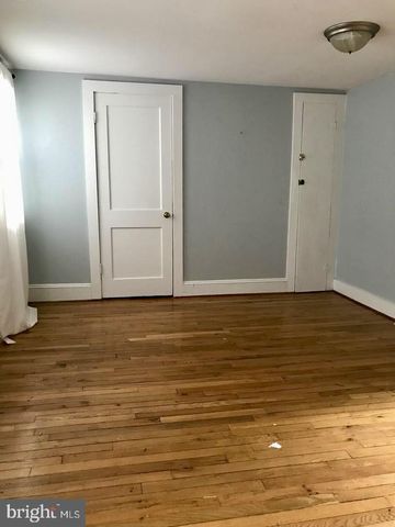 216 WIRT ST NW, Leesburg, VA 20176