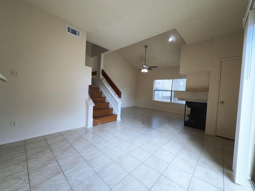 7900 Bissonnet Street D-1, Houston, TX 77074