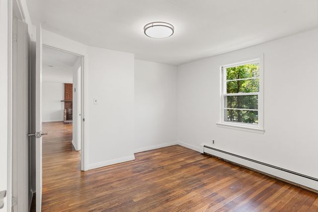 59 Holly St, Gloucester, MA 01930