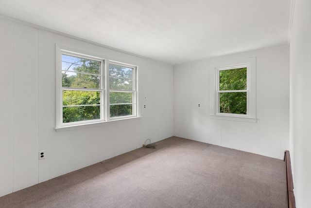 59 Holly St, Gloucester, MA 01930