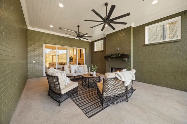 1304 McQuiddy Rd, Nashville, TN 37221