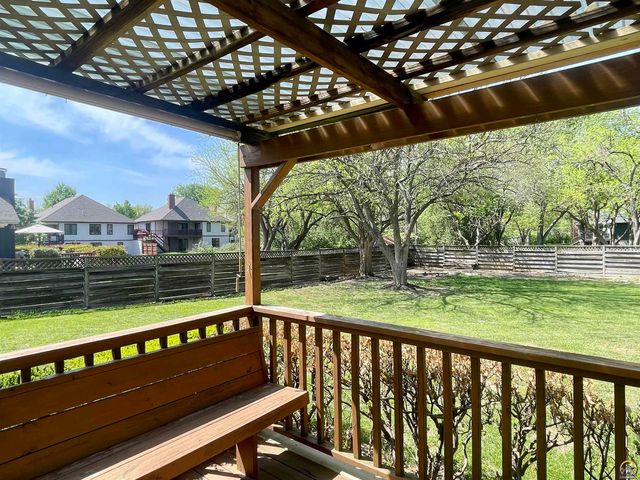 6254 SW 25th ST, Topeka, KS 66614