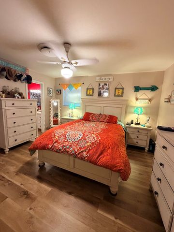 1304 NW 9th St, Andrews, TX 79360